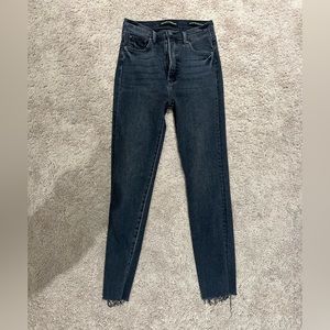 Aritzia denim forum high rise skinny jeans